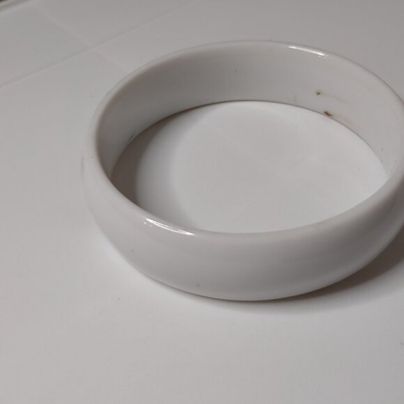 8.75 Inch Pretty Porcelain Flower Bangle - Picture 8 of 10